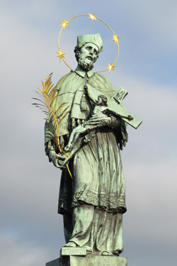 Святой Ян Непомук. Карлов мост, Прага