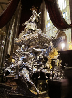 Гробница Яна Непомука. Собор св. Вита, Прага